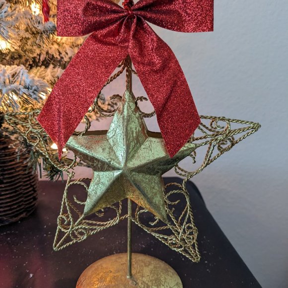 2 Vtg. Gold Star Candle Holders With Candle Rings And Candles - Picture 2 of 8